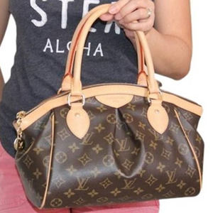 💎✨BEAUTIFUL✨💎 Authentic Louis Vuitton  Monogram Tivoli PM